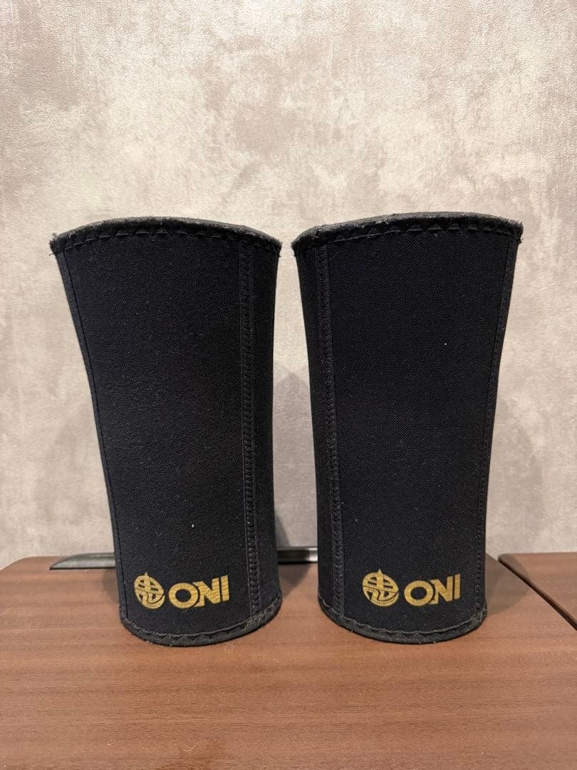 中古【S級品】ONI ニースリーブPRO IPF公認 鬼プロ　Lサイズ ONI ニースリーブPRO IPF公認 膝サポーター スクワット 鬼プロ(A級品