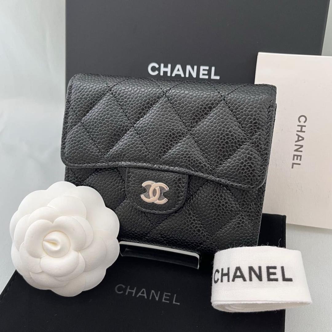 【くらら】新品 シャネル 三つ折り財布 クラシックスモールウォレット 楽天市場】【新品】 シャネル 三つ折り財布 クラシック スモール