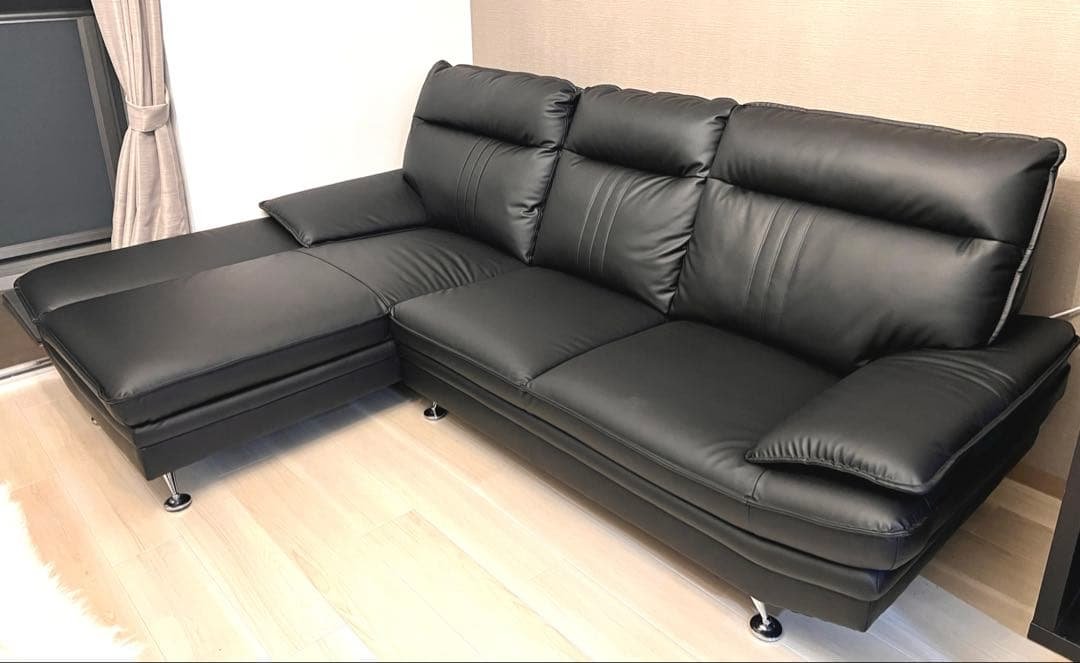★美品★3人用L型ソファ (2.32m×1.63m),汚れがつきにくいレザー